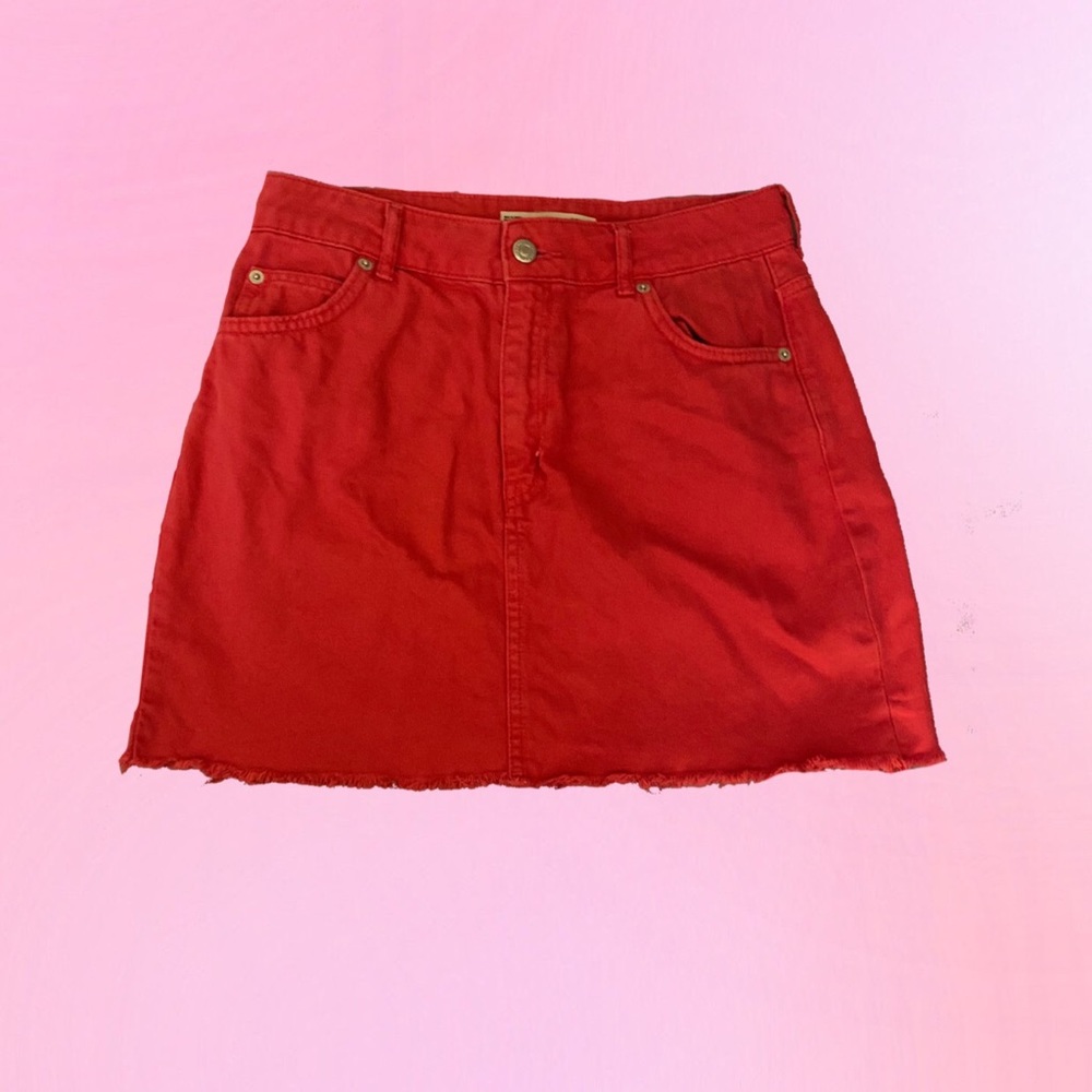 RED MINI SKIRT